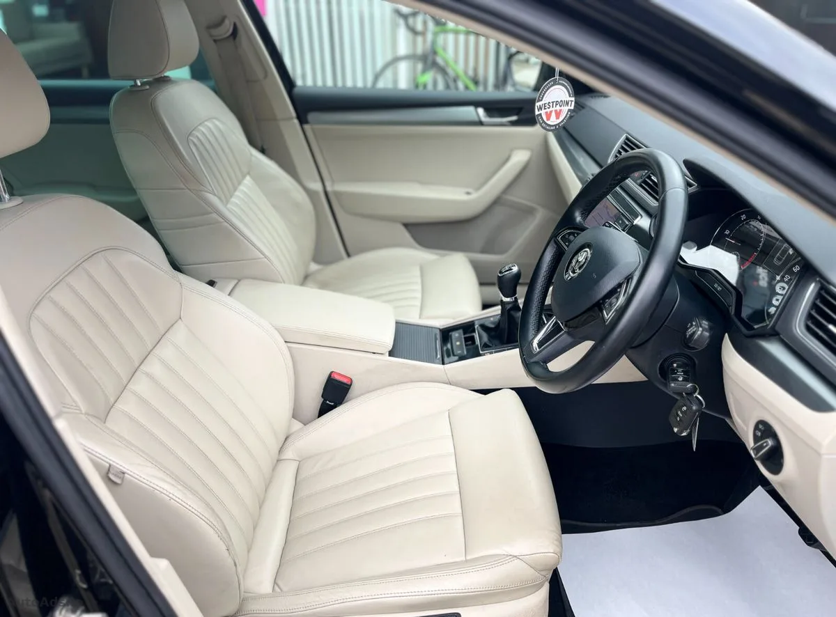 2015 Skoda Superb – photo 10