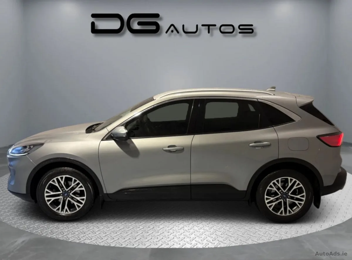 2022 Ford Kuga