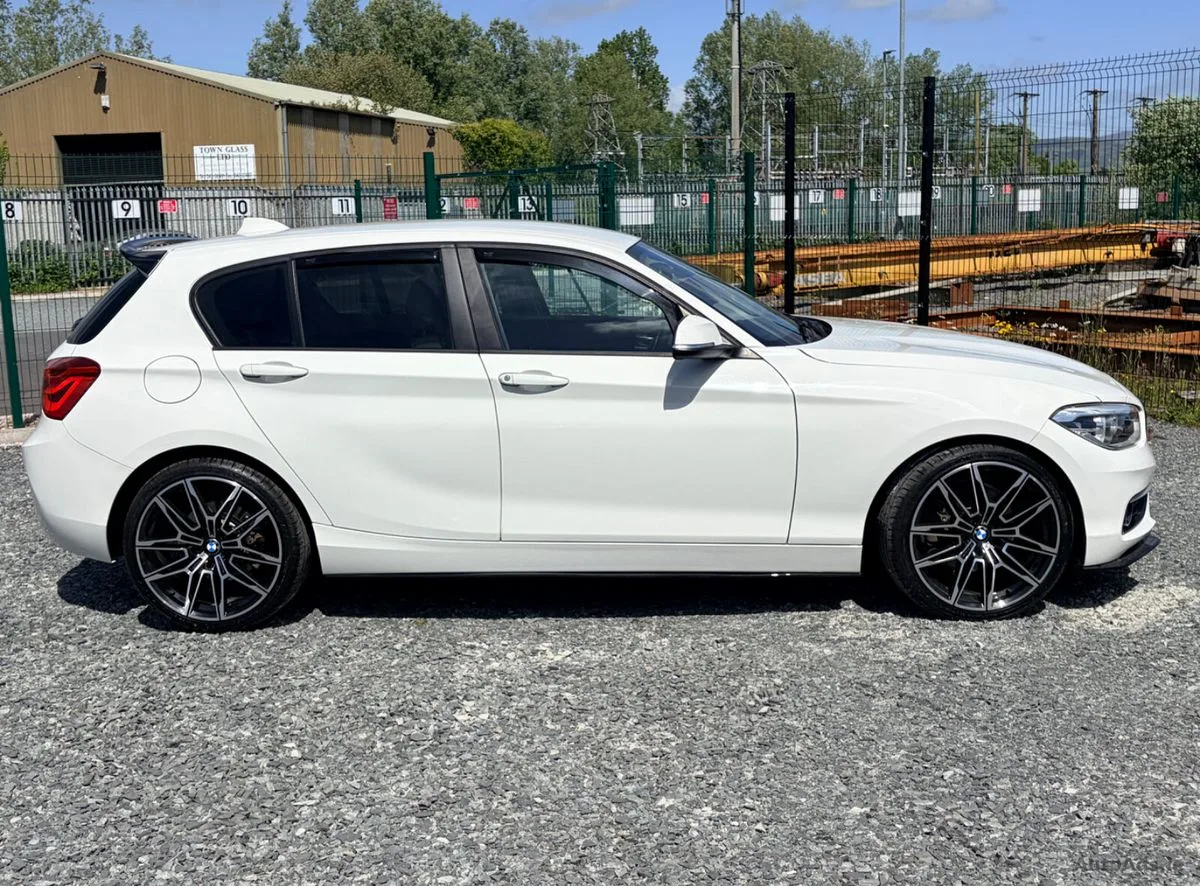 2017 BMW 1-Series – photo 2