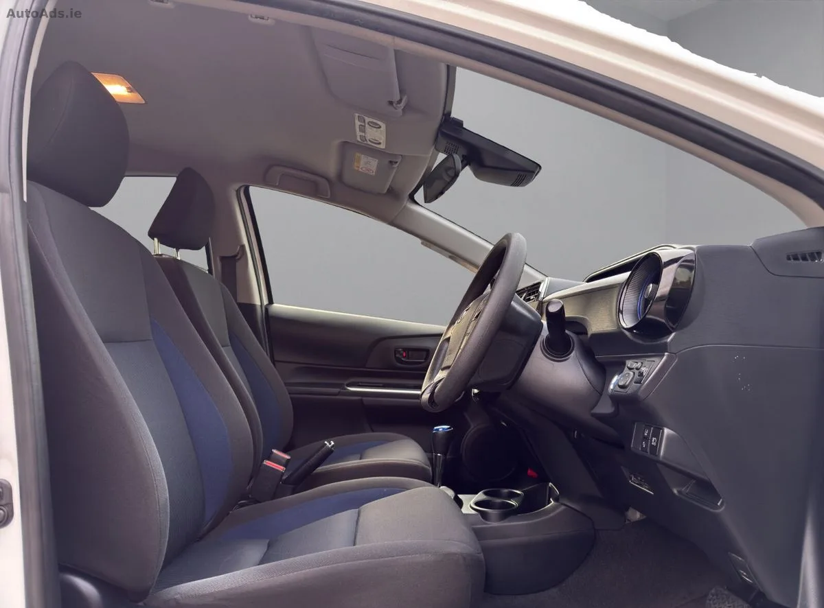 2020 Toyota Aqua – photo 10