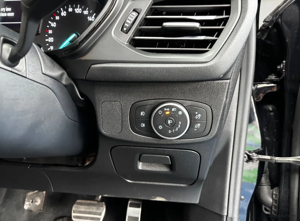 2020 Ford Focus – photo 16