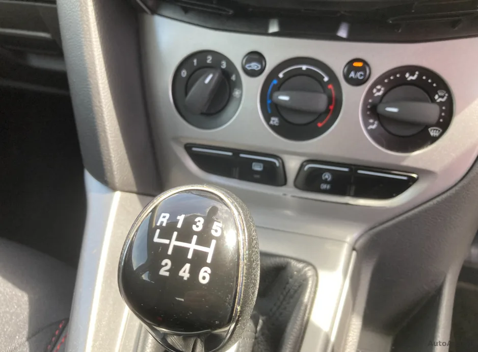 2014 Ford Focus – photo 9