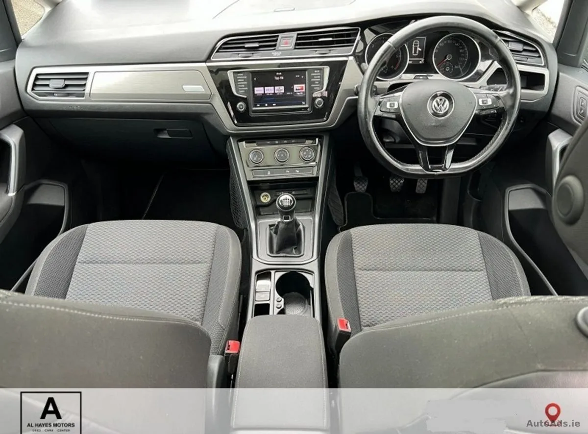 2017 Volkswagen Touran – photo 4