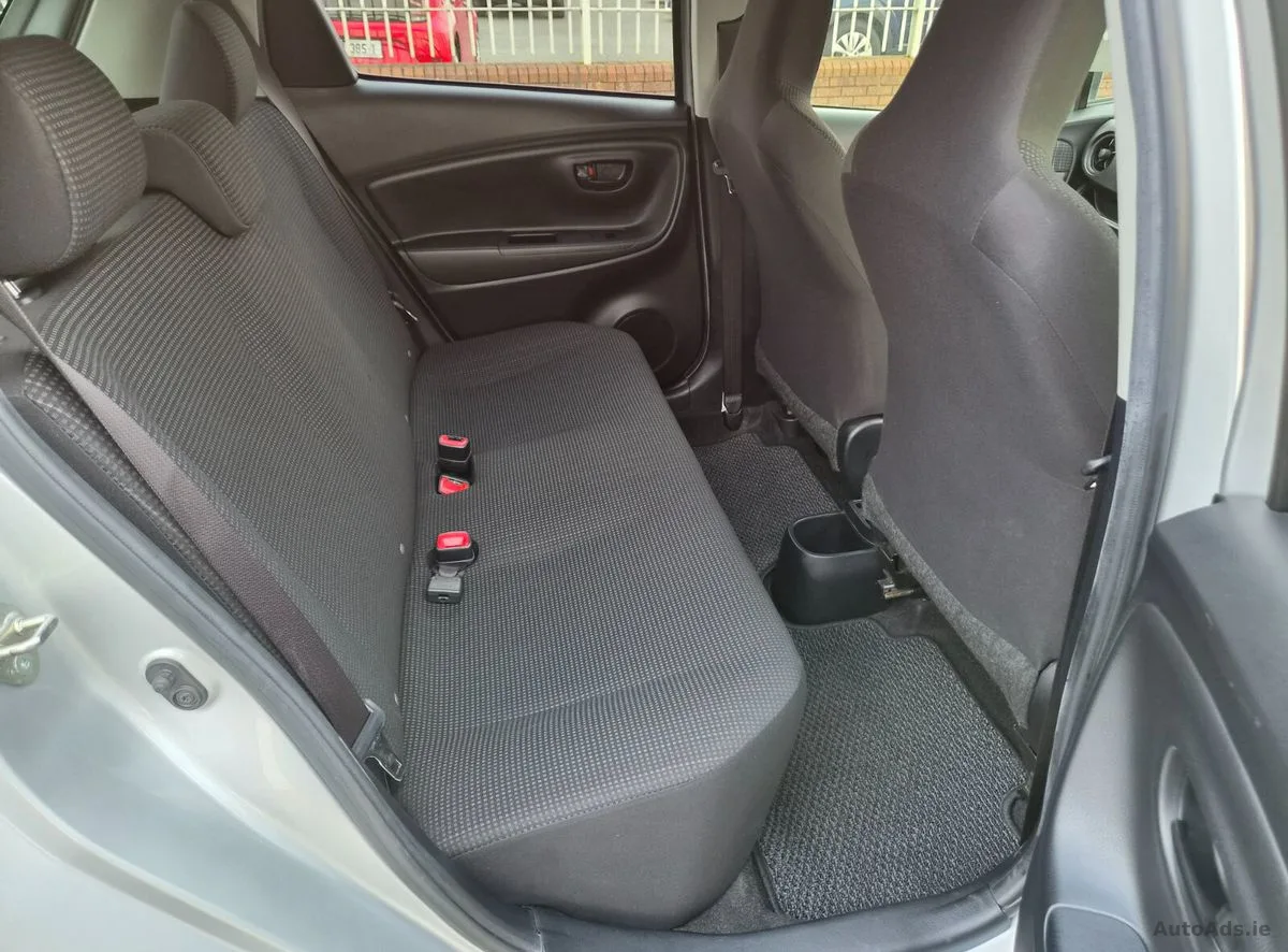 2019 Toyota Vitz – photo 13