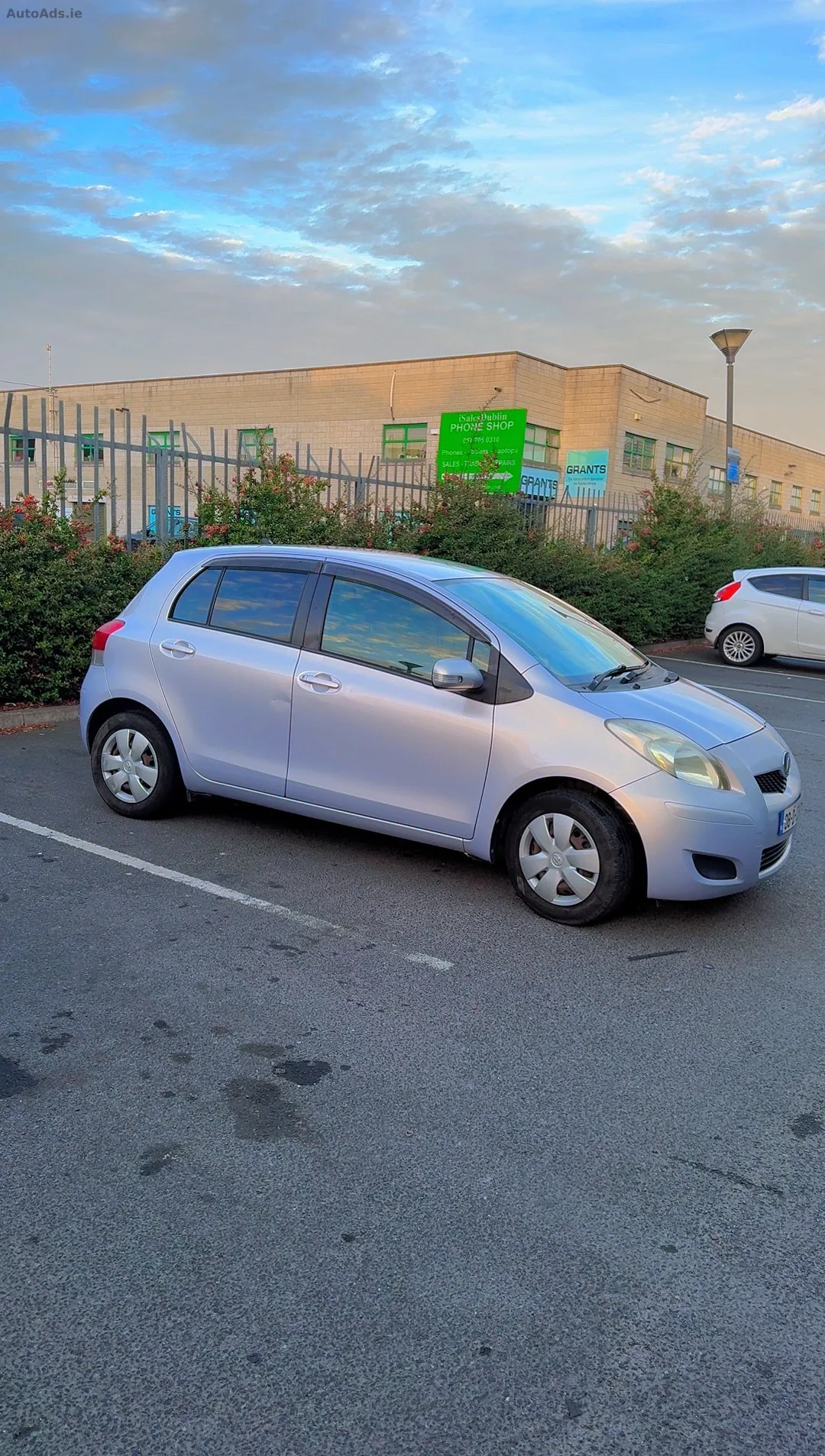 2008 Toyota Vitz – photo 3