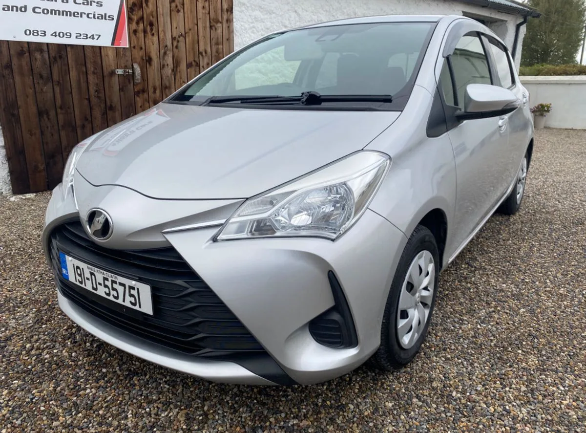 2019 Toyota Vitz – photo 2