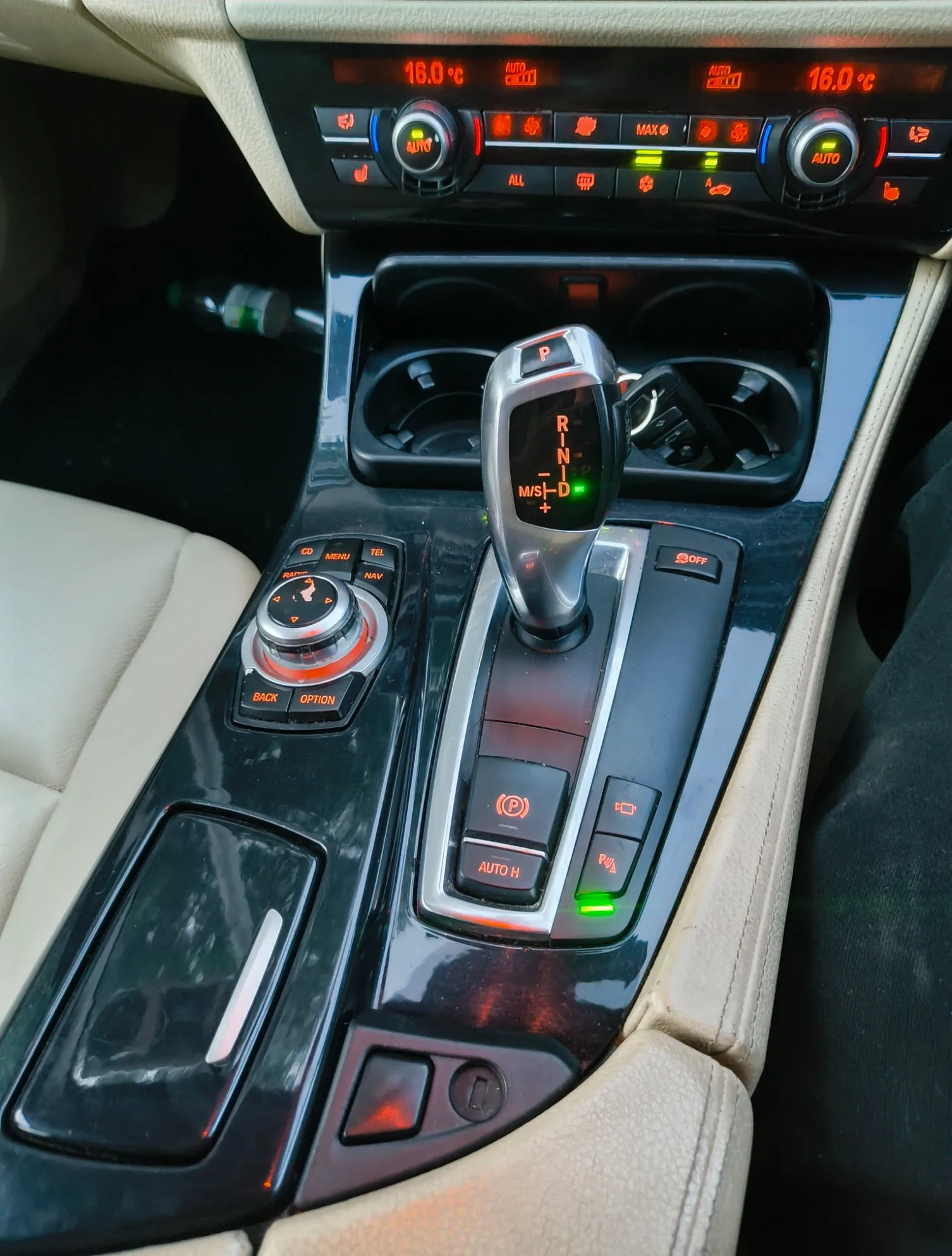 2010 BMW 5 Series – photo 7