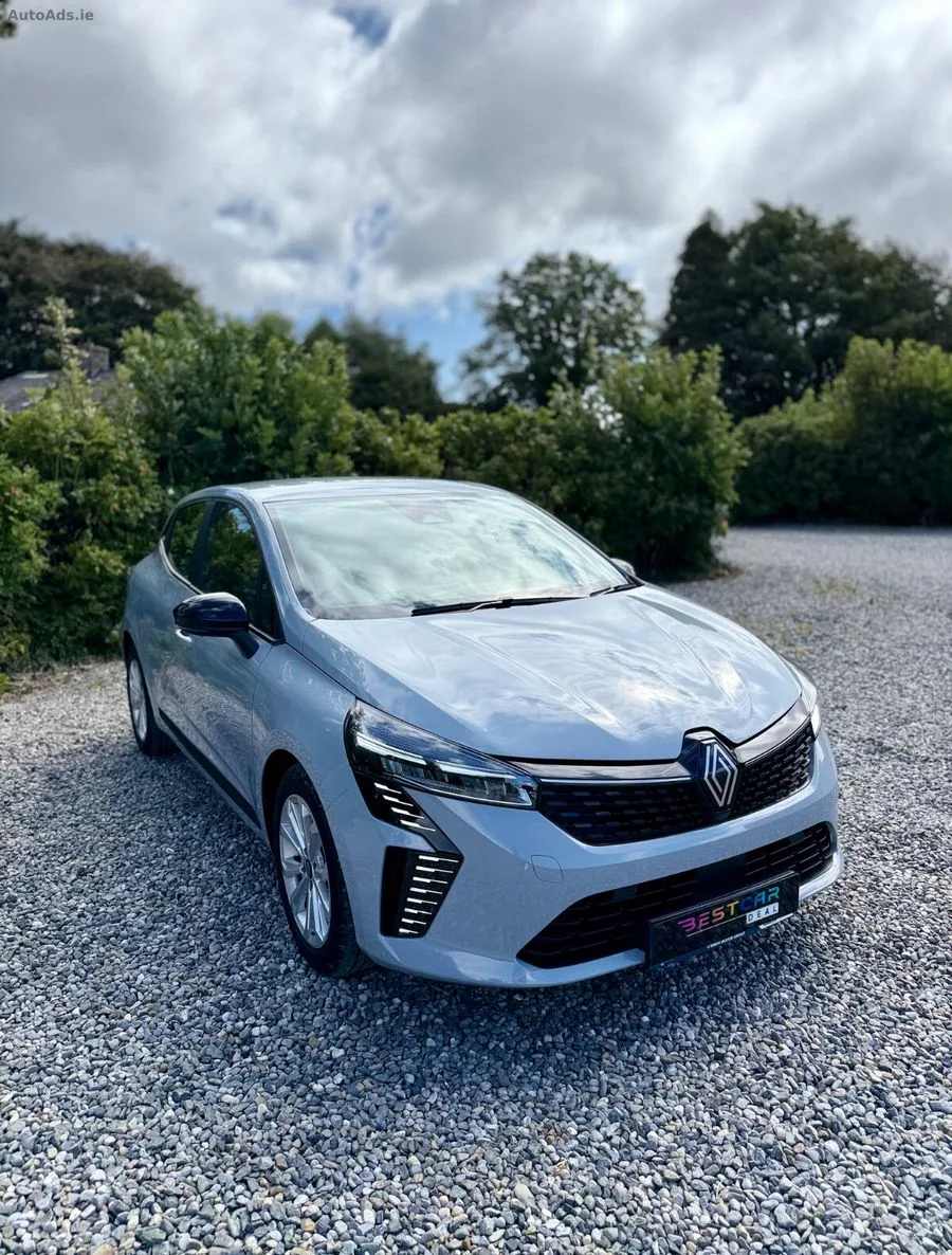 2024 Renault Clio – photo 2