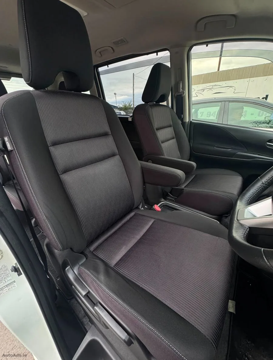 2019 Nissan Serena – photo 10