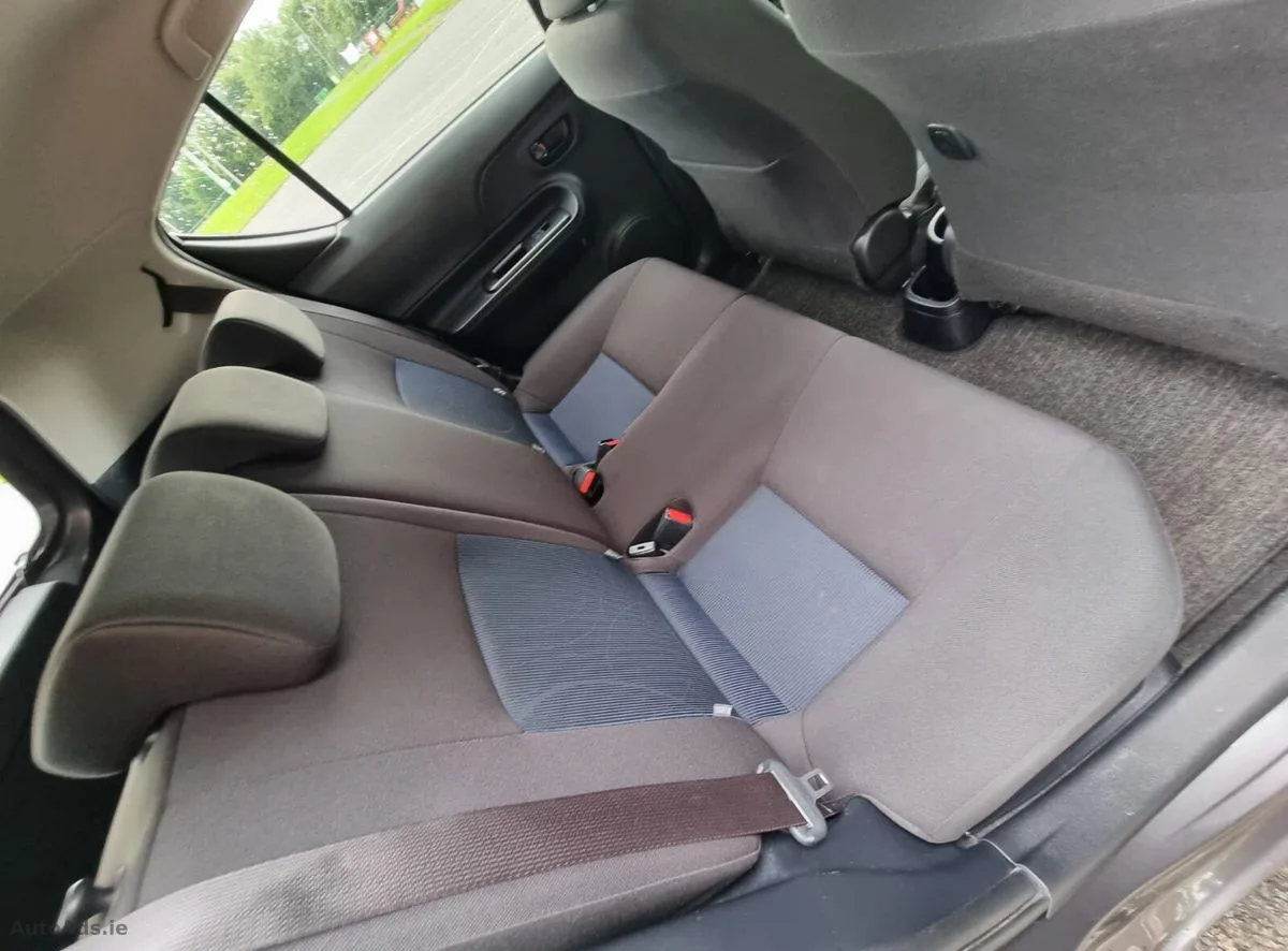 2019 Toyota Aqua – photo 18
