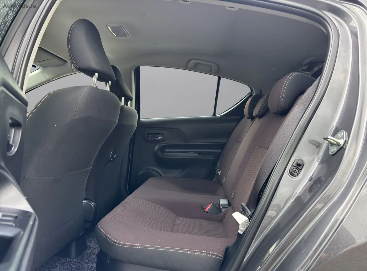 2019 Toyota Aqua – photo 15