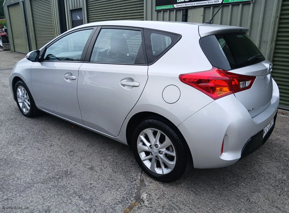 2014 Toyota Auris – photo 10