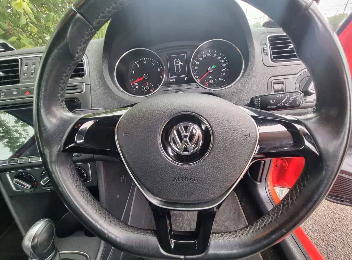 2014 Volkswagen Polo – photo 18