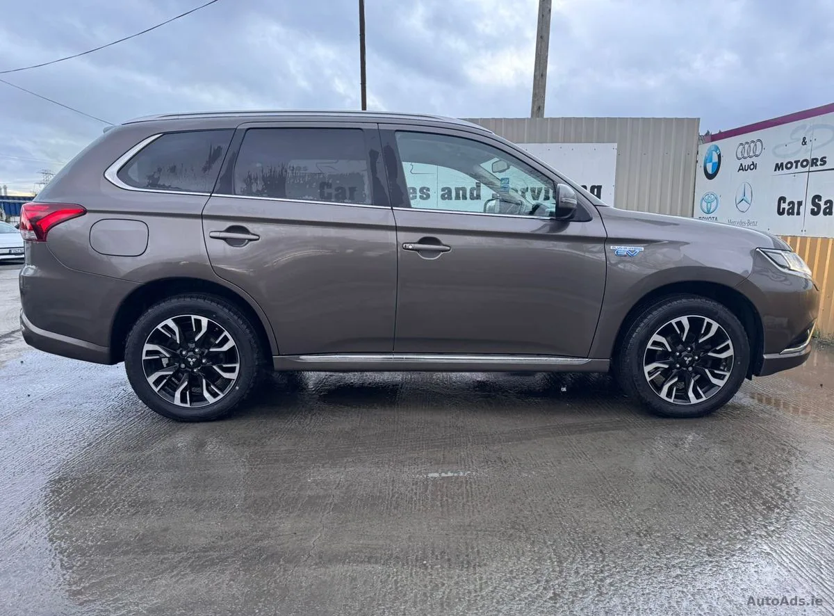 2016 Mitsubishi Outlander – photo 11