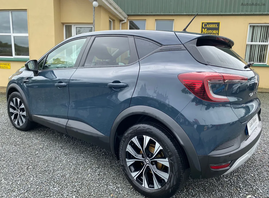 2023 Renault Captur – photo 2