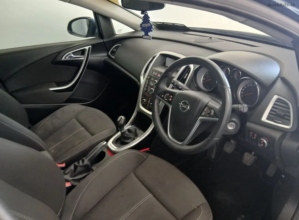 2014 Opel Astra – photo 9