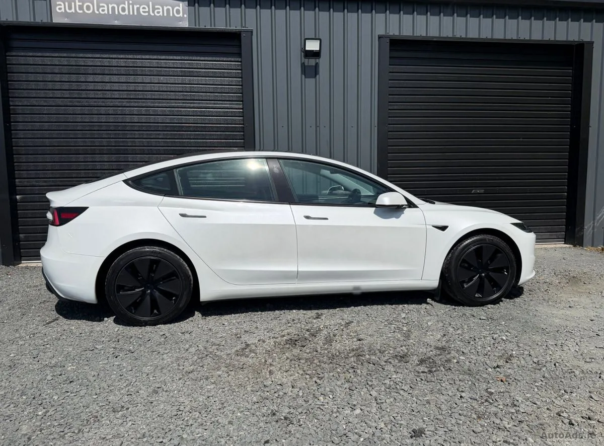 2024 Tesla Model 3 – photo 6