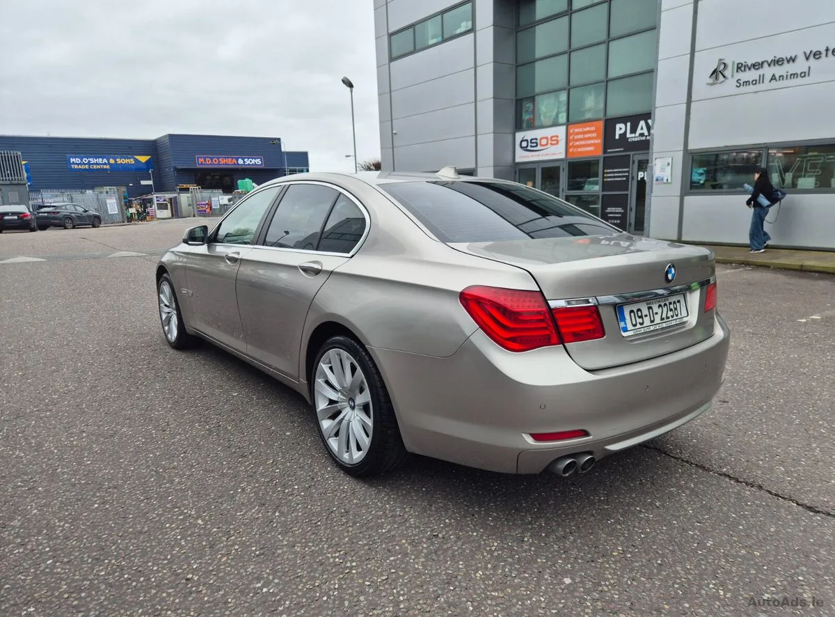 2009 BMW 7-Series – photo 7