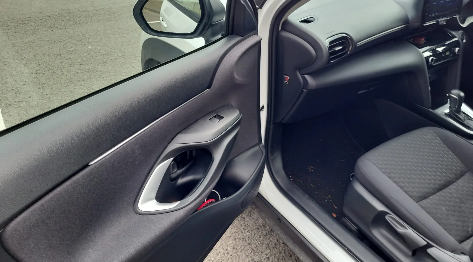 2025 Toyota Yaris Cross – photo 4