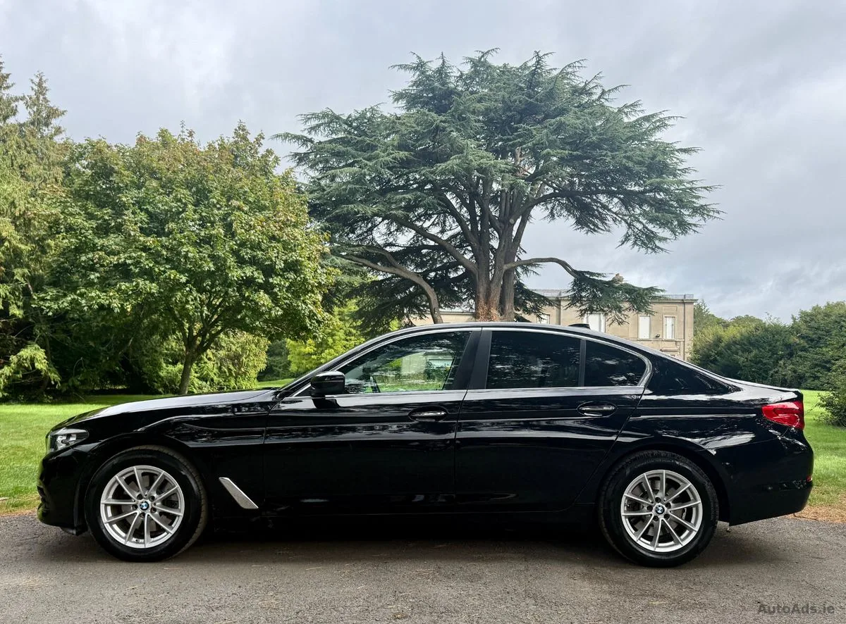 2017 BMW 5-Series – photo 4