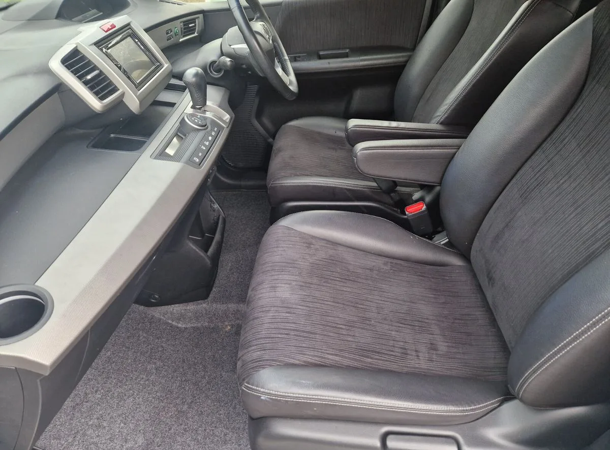 2013 Honda Freed – photo 10