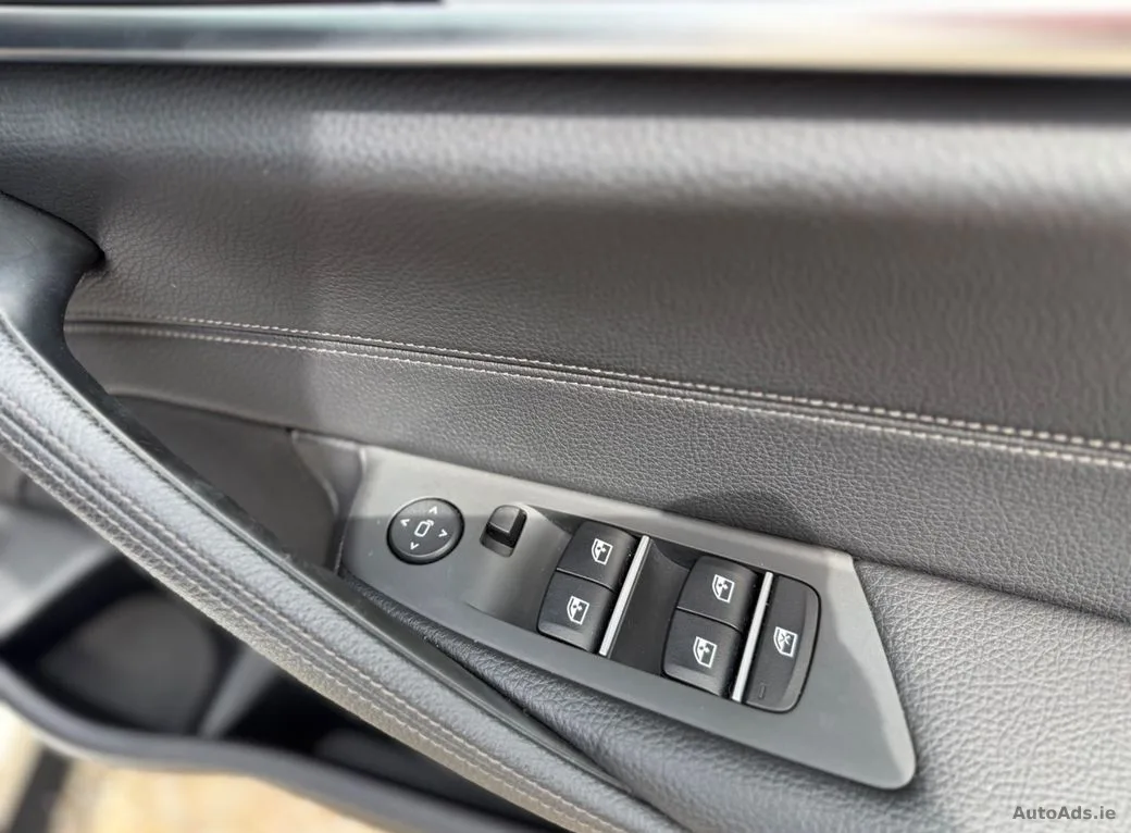 2018 BMW 5 Series – photo 13