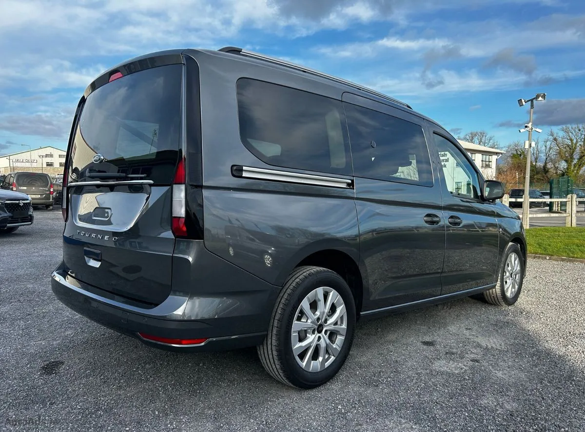2026 Ford Tourneo Connect – photo 6