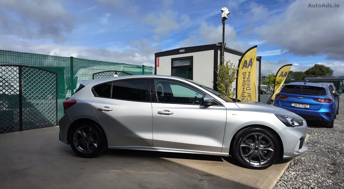 2019 Ford Focus – photo 5