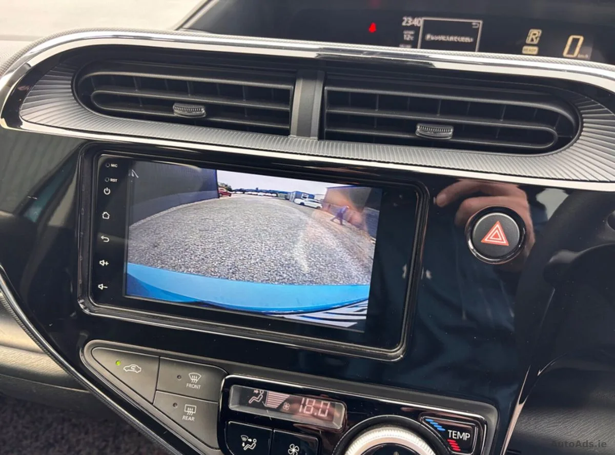 2017 Toyota Aqua – photo 8
