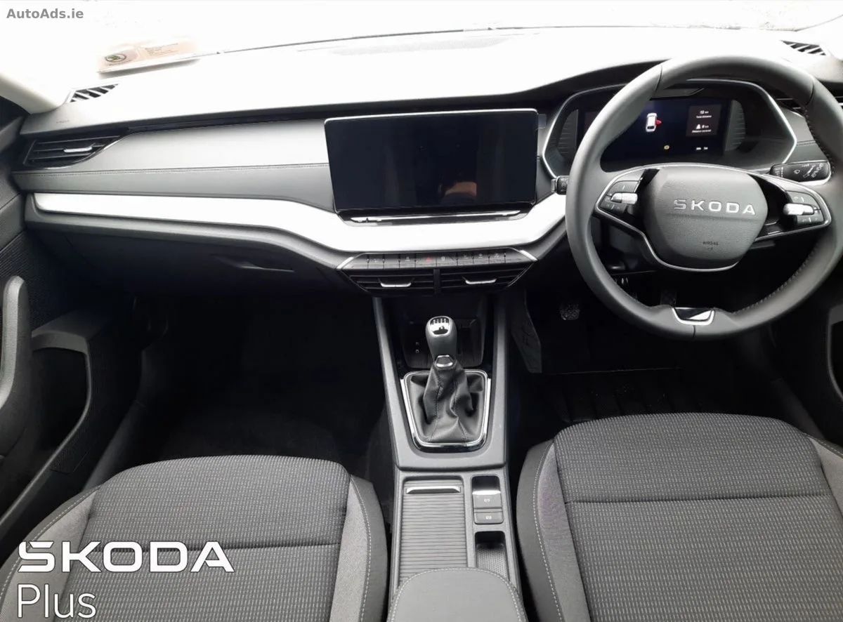 2026 Skoda Octavia – photo 2