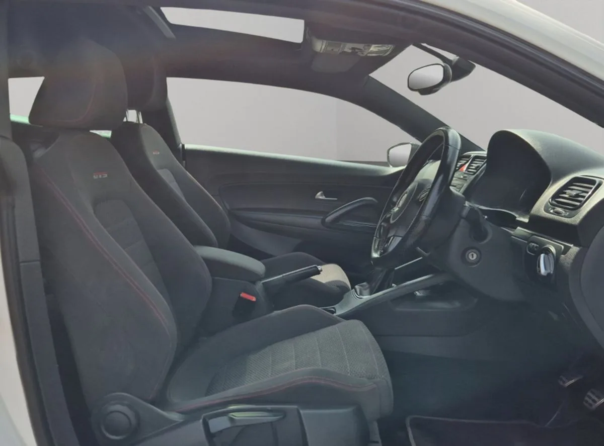 2014 Volkswagen Scirocco – photo 4