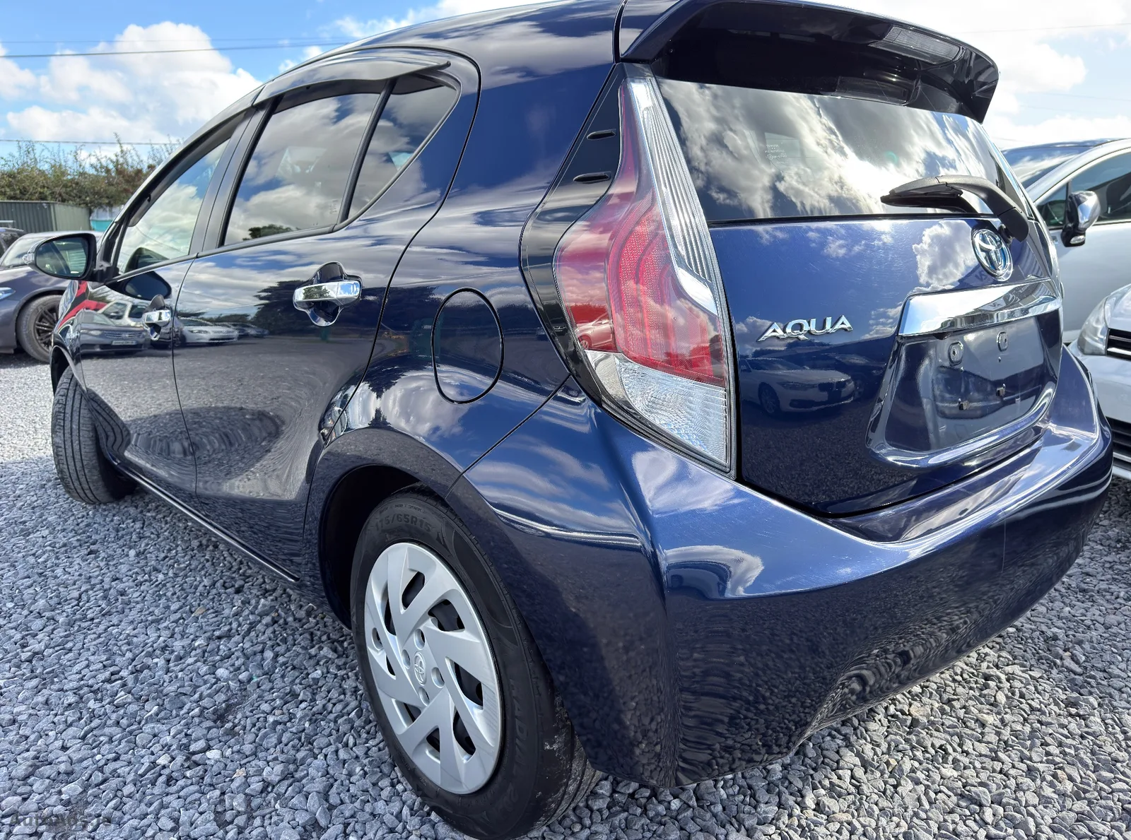 2016 Toyota Aqua – photo 4