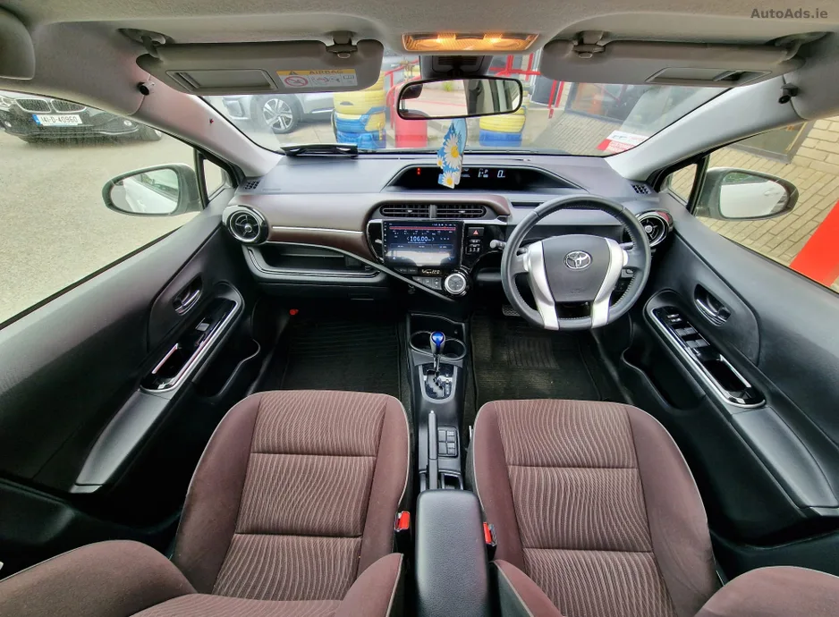 2017 Toyota Aqua – photo 17