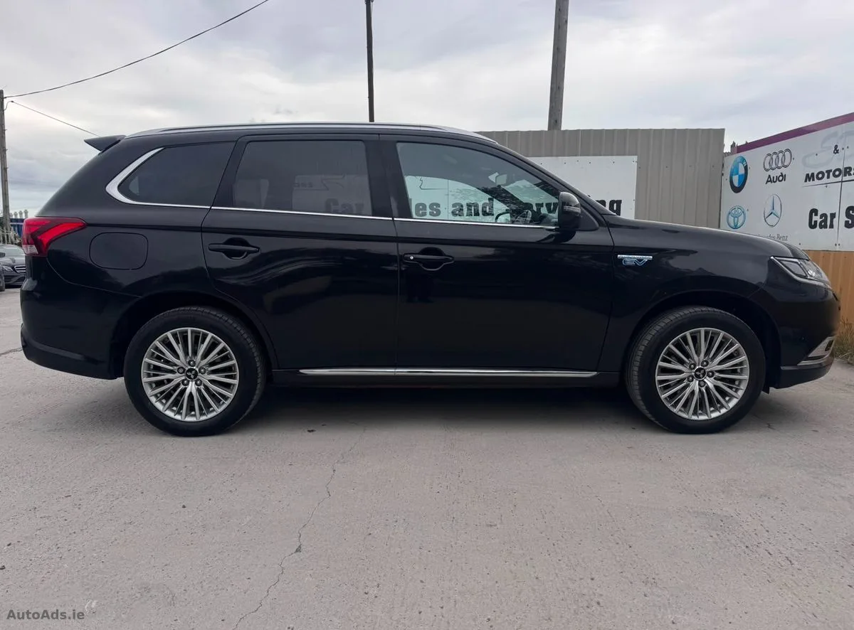 2019 Mitsubishi Outlander – photo 4