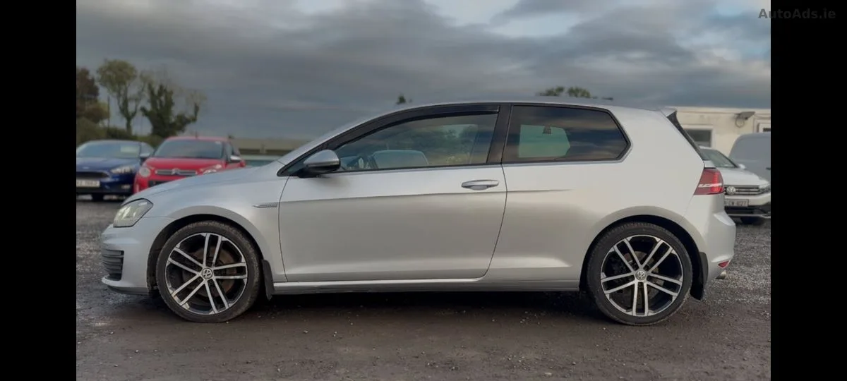 2014 Volkswagen Golf – photo 4
