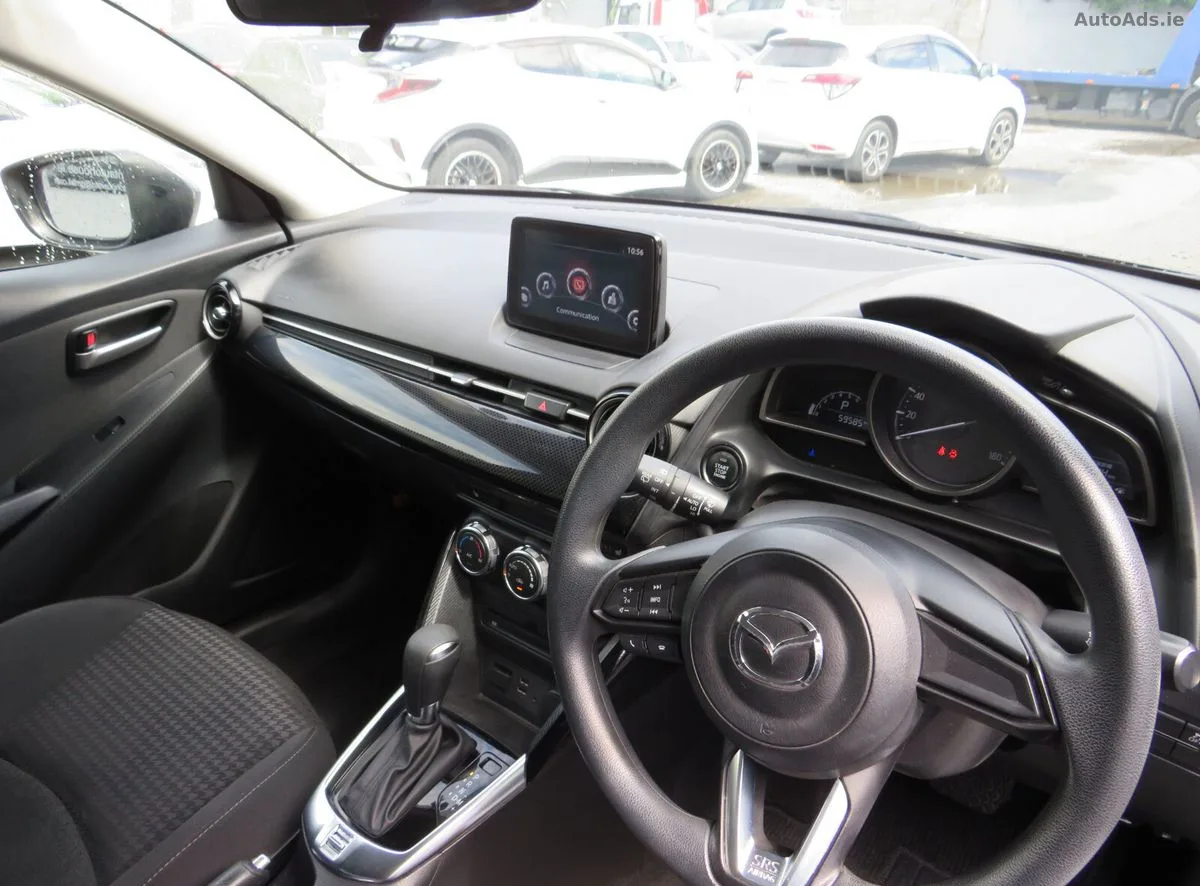 2017 Mazda Demio – photo 11