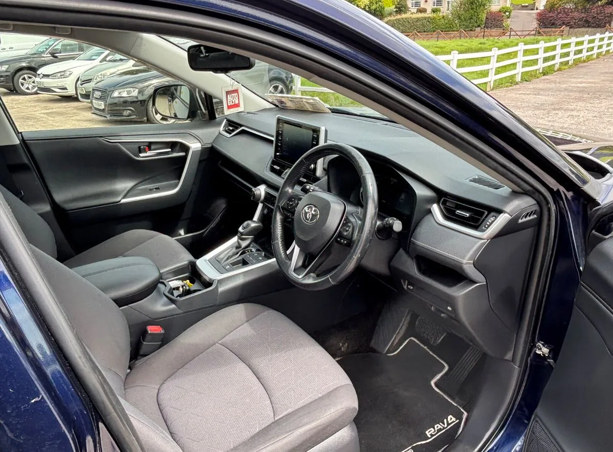 2020 Toyota RAV4 – photo 12