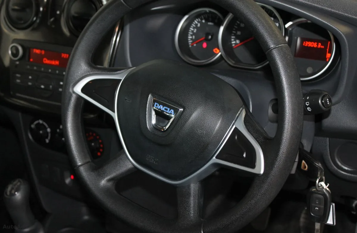 2017 Dacia Logan – photo 11