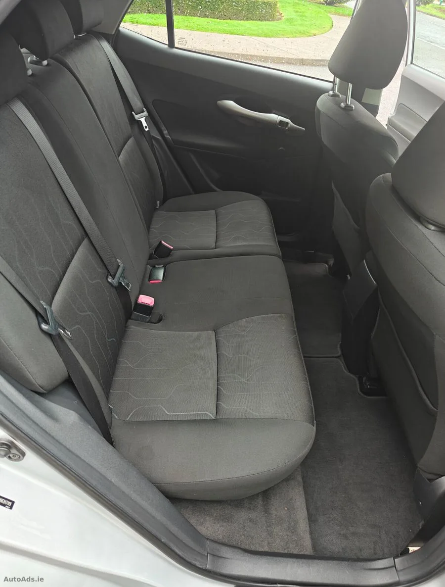 2011 Toyota Auris – photo 14