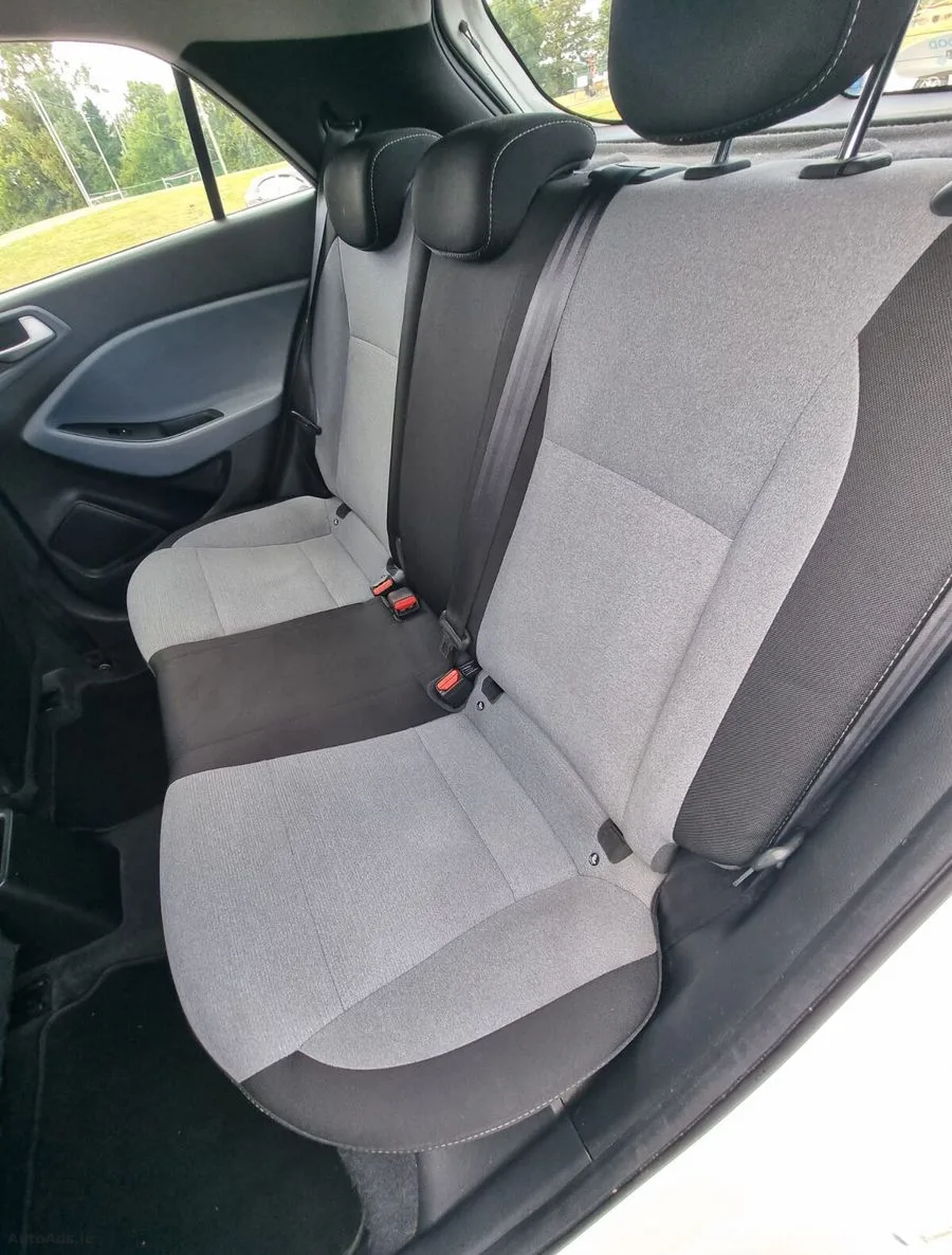 2016 Hyundai i20 – photo 19
