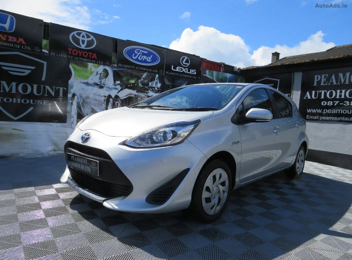 2020 Toyota Aqua – photo 1
