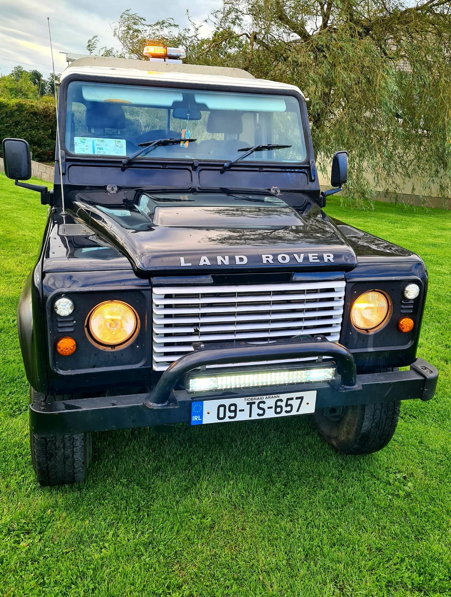 2009 Land Rover Defender – photo 3