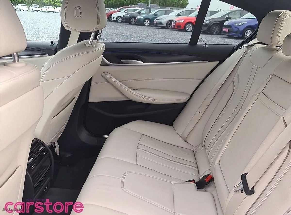 2022 BMW 5-Series – photo 9