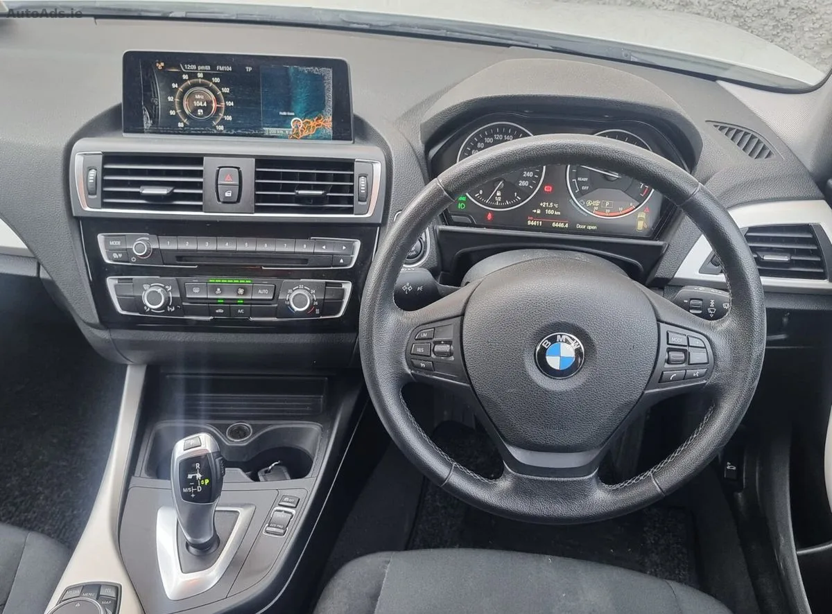 2015 BMW 1-Series – photo 17
