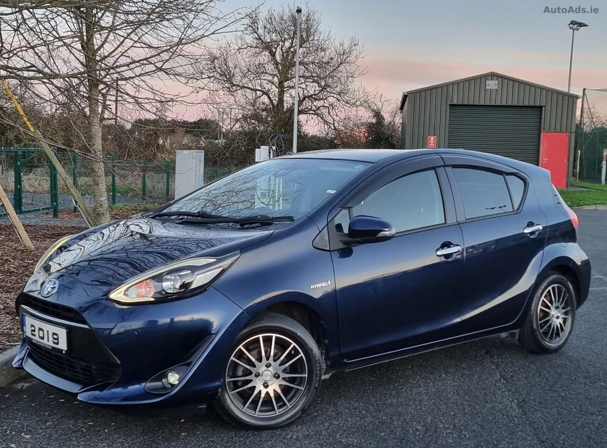 2019 Toyota Aqua – photo 6