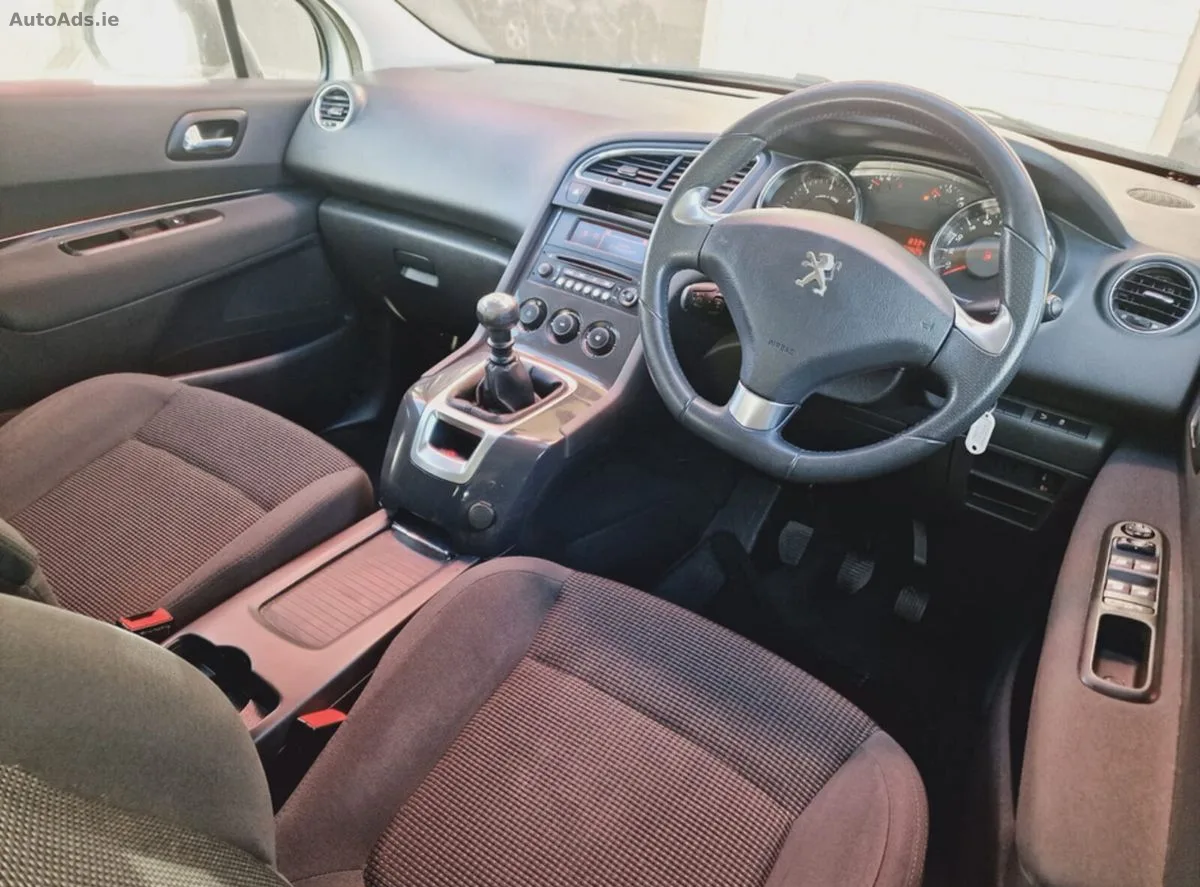 2014 Peugeot 5008 – photo 13