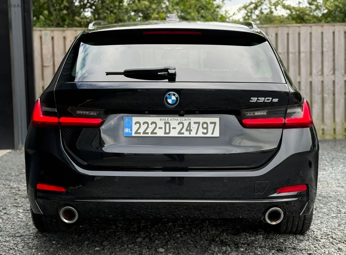 2022 BMW 3-Series – photo 4