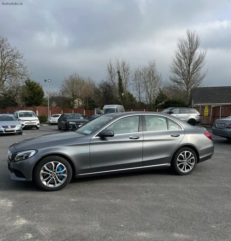 2017 Mercedes-Benz C-Class – photo 2