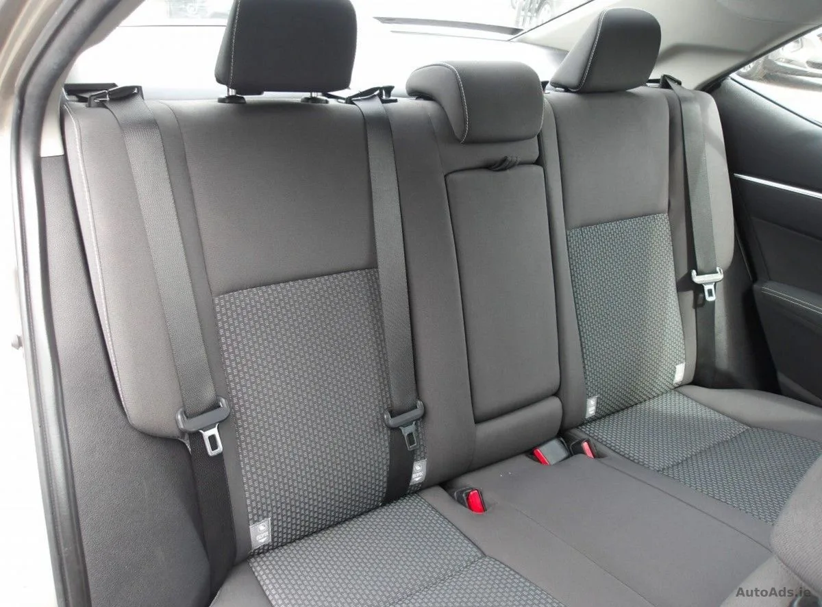 2017 Toyota Corolla – photo 9