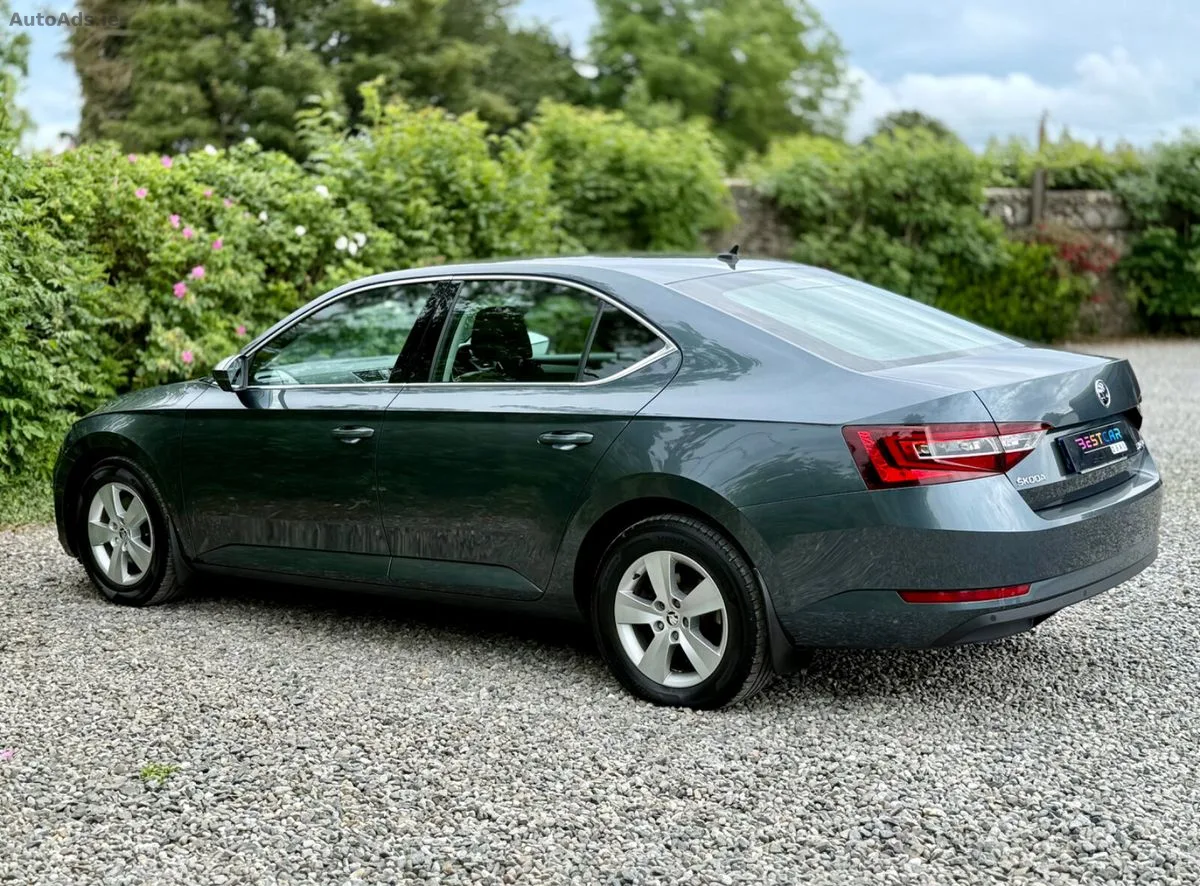 2019 Skoda Superb – photo 10